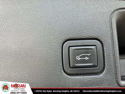 Certified 2024 GMC Terrain Denali w/ Black Diamond Edition AWD/4WD image 8