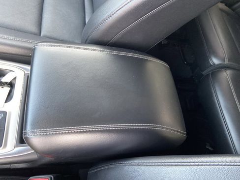 Used 2023 Ford Explorer Limited image 41