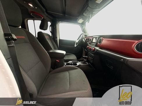 Used 2018 Jeep Wrangler Unlimited Rubicon w/ Cold Weather Group image 27