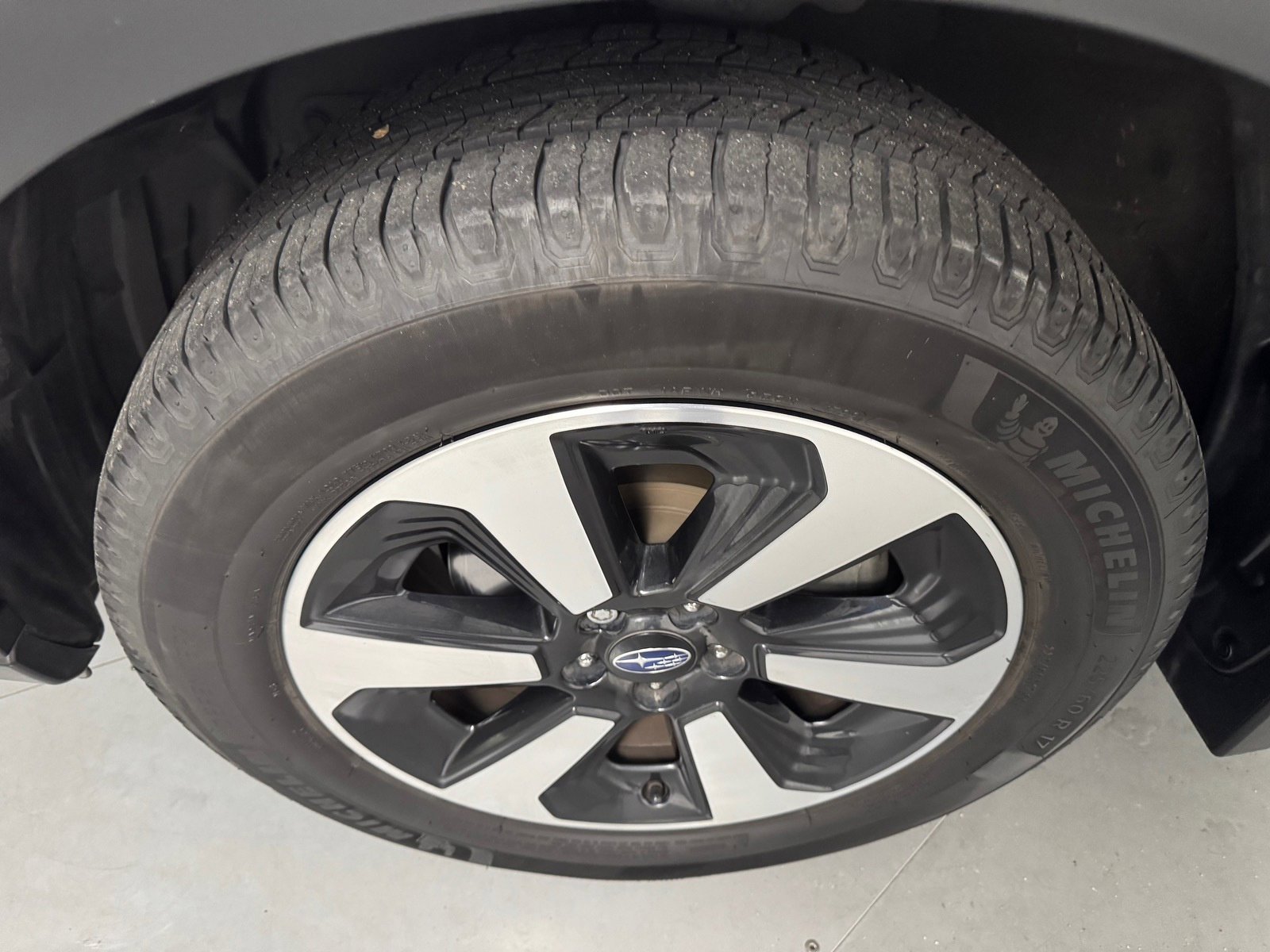 Used 2018 Subaru Forester 2.5i Limited AWD/4WD image 9