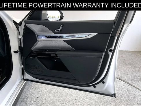 Used 2026 BMW 740i RWD image 24