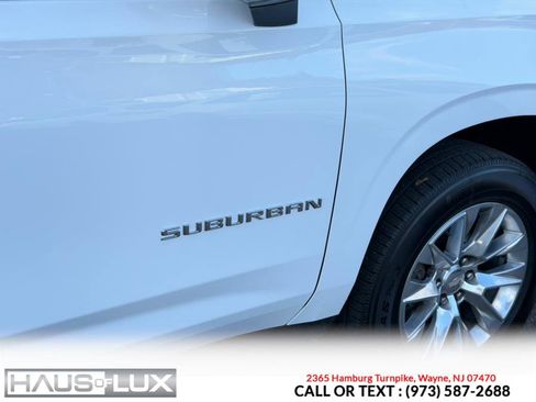 Used 2023 Chevrolet Suburban Premier image 21