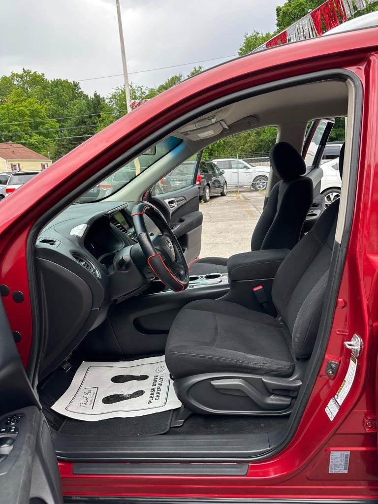 Used 2015 Nissan Pathfinder S FWD image 19