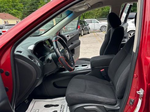 Used 2015 Nissan Pathfinder S FWD image 19