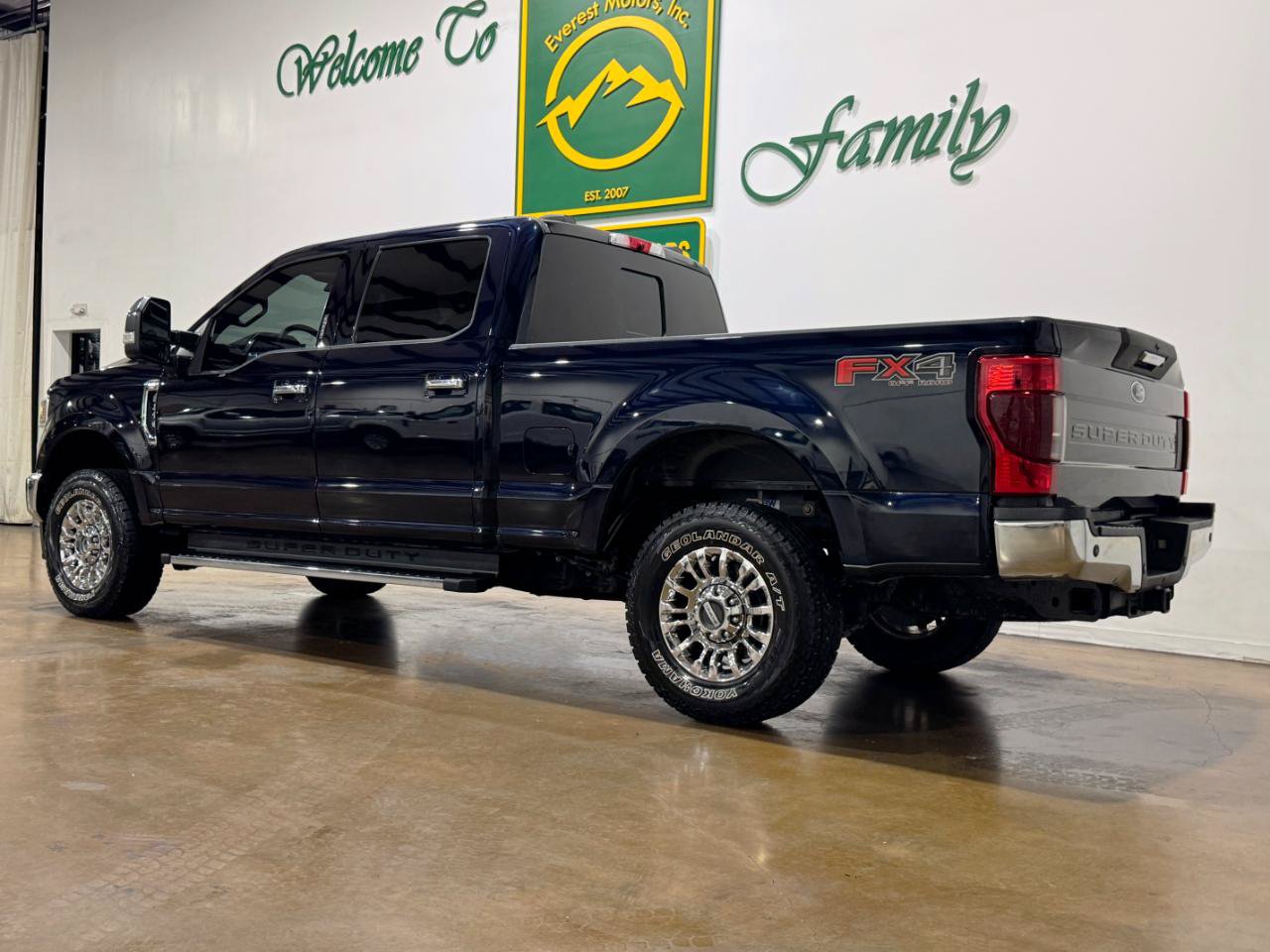Used 2022 Ford F250 XLT w/ XLT Premium Package AWD/4WD image 6