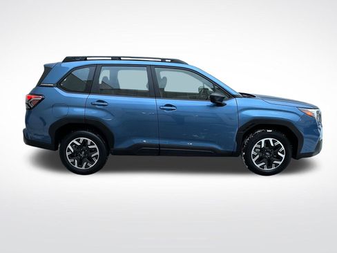 Certified 2025 Subaru Forester image 7