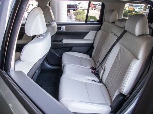 Used 2025 Hyundai Santa Fe SEL image 21