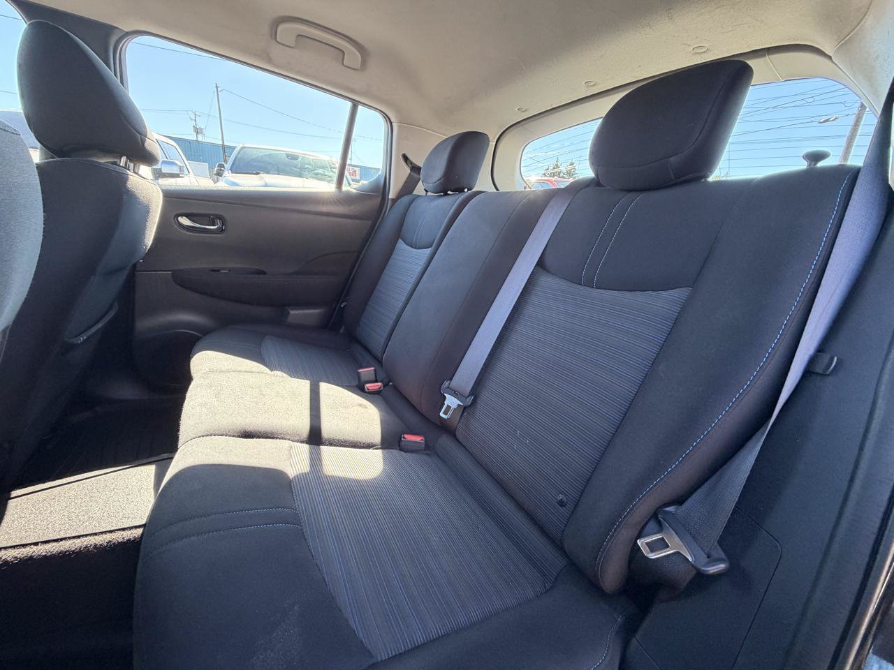 Used 2018 Nissan Leaf SV FWD image 13