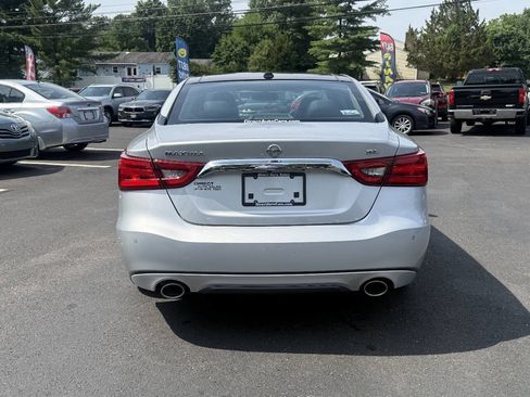Used 2017 Nissan Maxima 3.5 SL FWD image 9