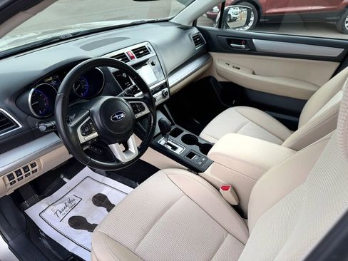 Used 2015 Subaru Outback 2.5i Premium AWD/4WD image 11