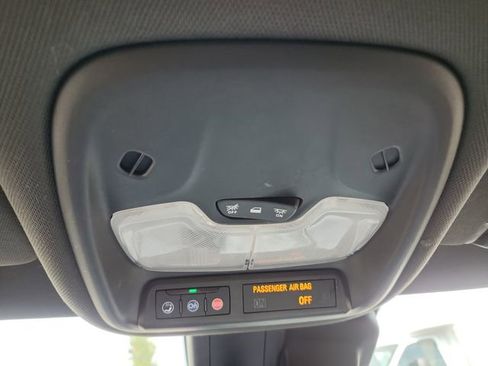 Used 2021 Chevrolet TrailBlazer ACTIV w/ Convenience Package image 46