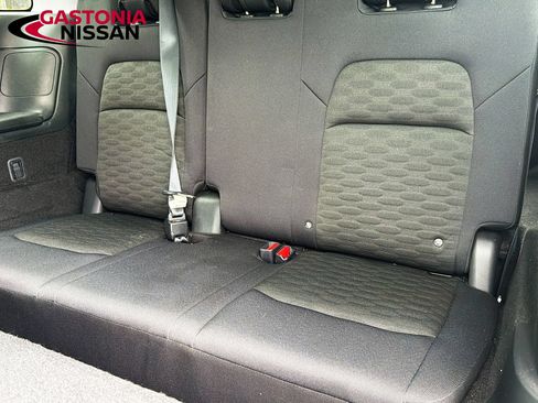 Used 2023 Nissan Pathfinder SV AWD/4WD image 30