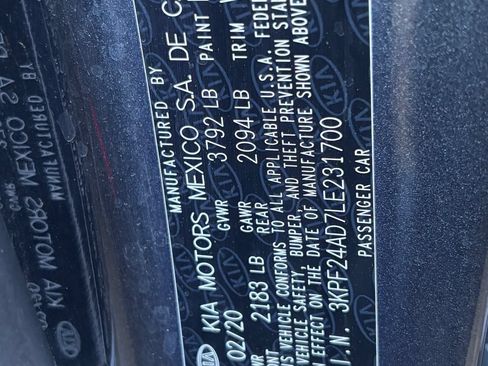 Used 2020 Kia Forte LXS FWD image 13