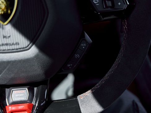 Used 2024 Lamborghini Huracan Tecnica image 59