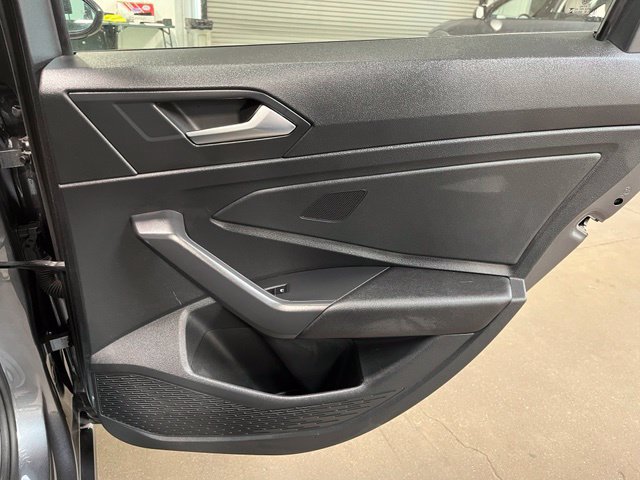Used 2024 Volkswagen Jetta SE FWD image 13