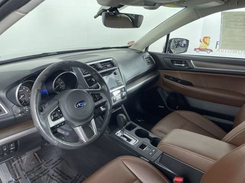 Used 2017 Subaru Outback 2.5i Touring w/ Popular Package #5A AWD/4WD image 19