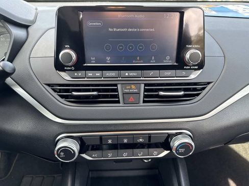 Used 2024 Nissan Altima 2.5 S image 26