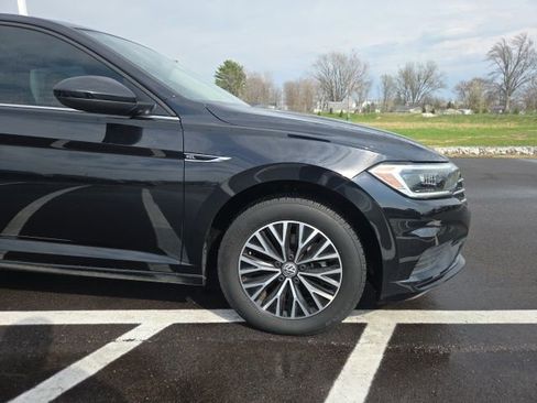 Used 2019 Volkswagen Jetta SEL image 4