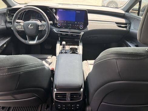 Used 2023 Lexus RX 350 w/ Cold Area Package AWD/4WD image 4
