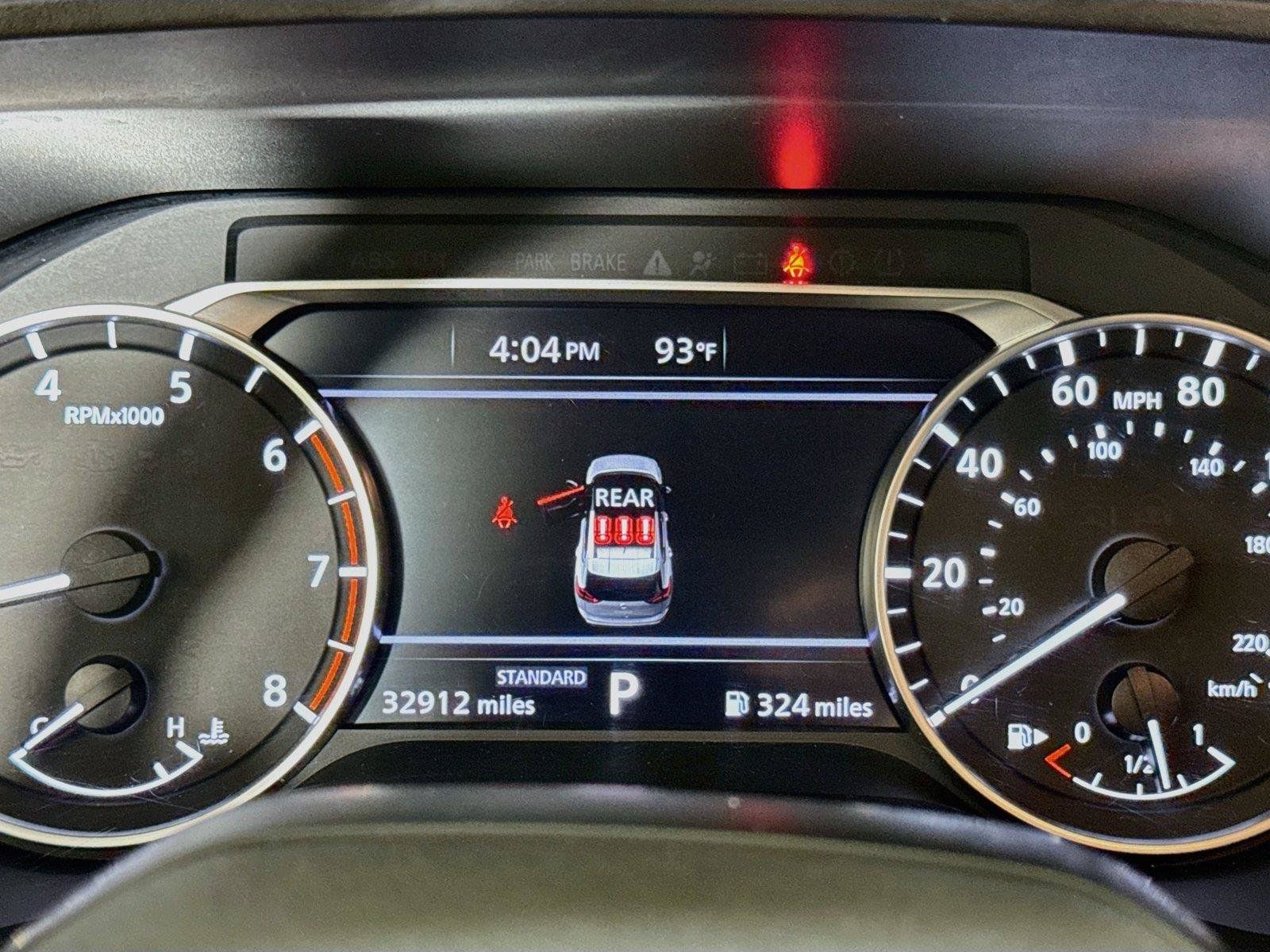 Used 2025 Nissan Rogue SV FWD image 10