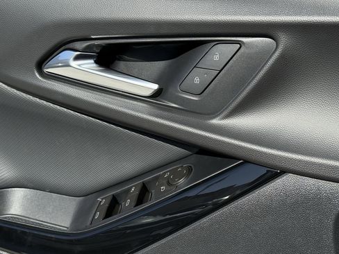 New 2026 Chevrolet Equinox LT w/ Safety and Technology Package image 17