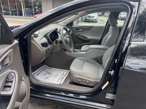 Used 2020 Chevrolet Malibu LT FWD image 7