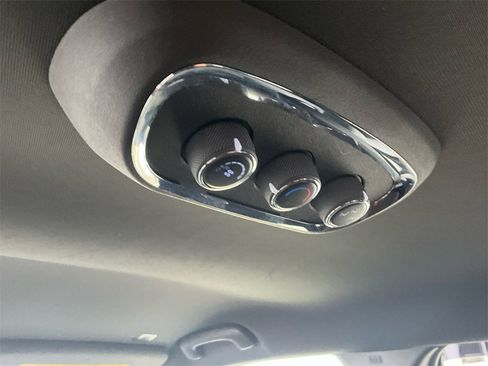 Used 2020 Dodge Durango R/T image 27