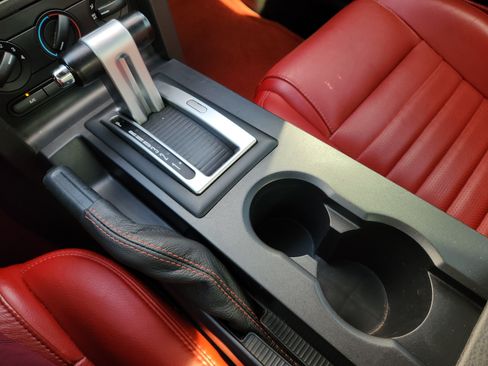 Used 2006 Ford Mustang GT Premium RWD image 20