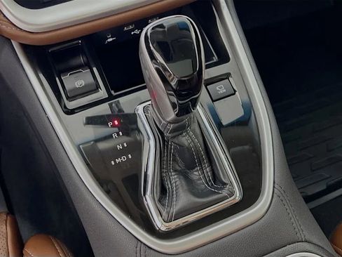 Used 2021 Subaru Outback Touring w/ Popular Package #2 image 18