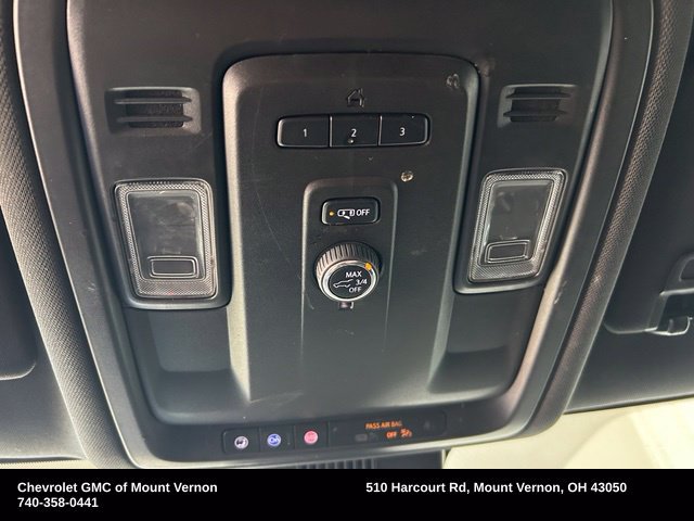Used 2023 Chevrolet Suburban LT AWD/4WD image 25