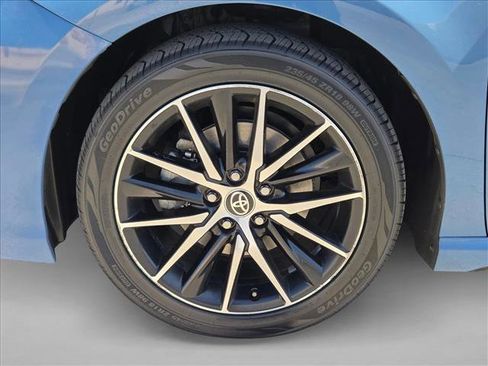 Used 2023 Toyota Camry SE w/ Blackout Package (TMS) image 22