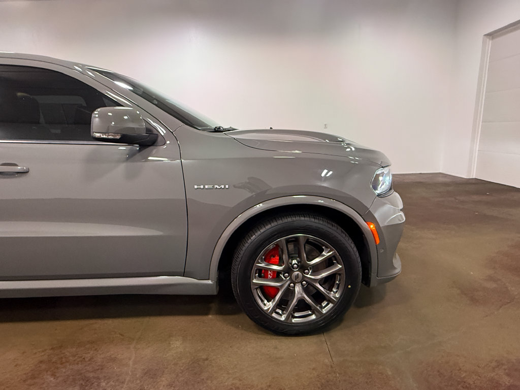 Used 2022 Dodge Durango R/T w/ Tow 'N Go Package AWD/4WD image 31