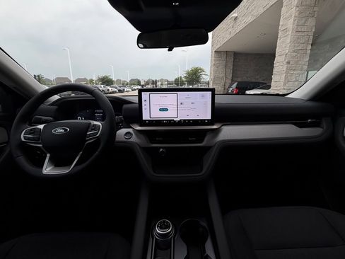 New 2026 Ford Explorer Active RWD image 53