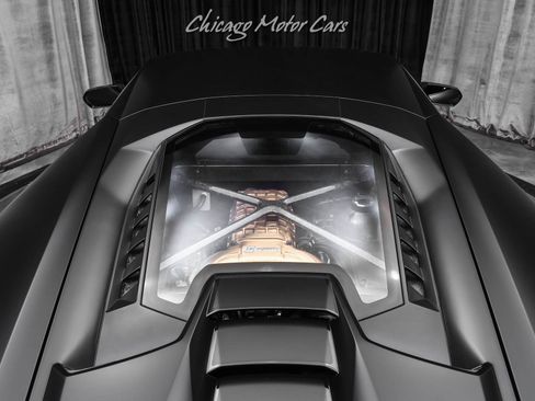 Used 2018 Lamborghini Huracan Performante image 38