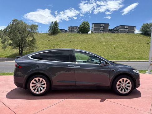 Used 2020 Tesla Model X Performance AWD/4WD image 9