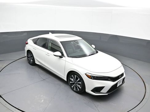 Certified 2024 Honda Civic EX-L image 35