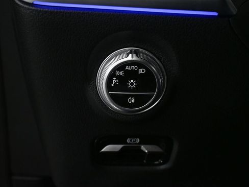 Certified 2022 Mercedes-Benz C 300 Sedan w/ Exclusive Trim Package image 9