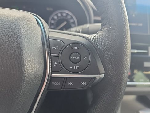 Certified 2021 Toyota Avalon XLE image 21