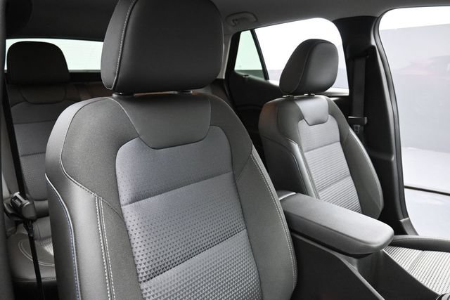 Used 2025 Chevrolet Trax LT w/ Driver Confidence Package FWD image 29