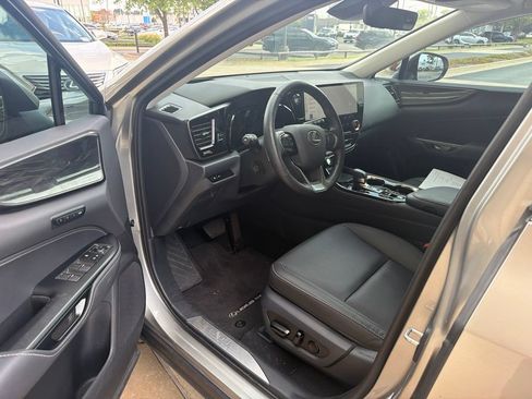 Used 2025 Lexus NX 350 AWD w/ Accessory Package (Z2) image 5