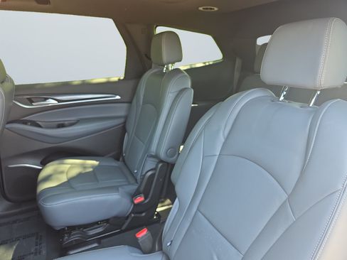 Used 2022 Buick Enclave Essence w/ Experience Buick Package AWD/4WD image 14