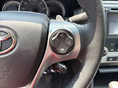 Used 2013 Toyota Camry SE FWD image 17