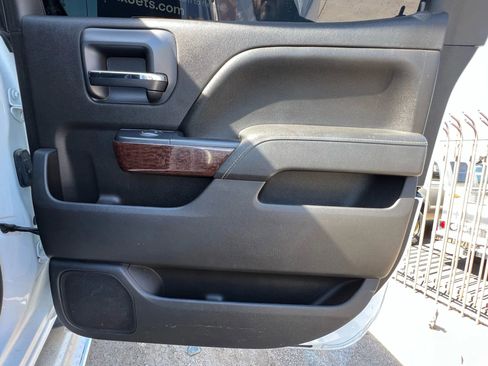 Used 2015 GMC Sierra 3500 SLT image 21