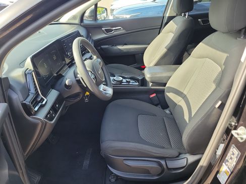 Used 2023 Kia Sportage LX AWD/4WD image 21