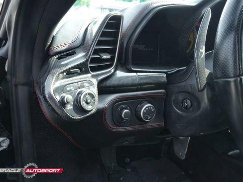 Used 2011 Ferrari 458 Italia Coupe RWD image 26