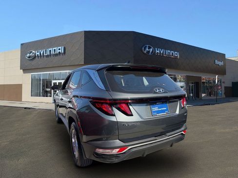 Certified 2023 Hyundai Tucson SE w/ Winter Package AWD/4WD image 5