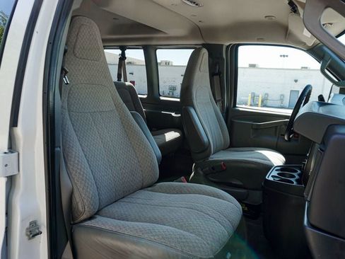 Used 2017 Chevrolet Express 3500 LT w/ LT Preferred Equipment Group RWD image 30