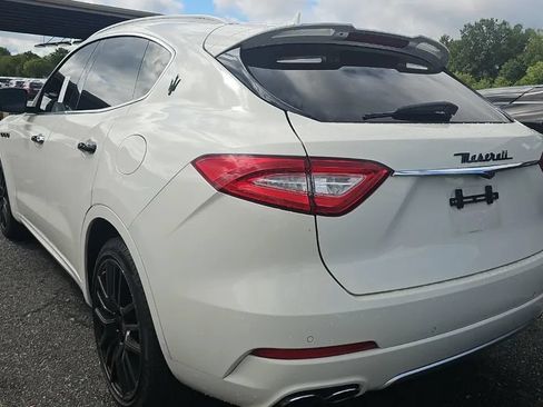 Used 2017 Maserati Levante w/ Sport Package AWD/4WD image 4