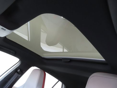 New 2026 Volkswagen GTI SE image 22