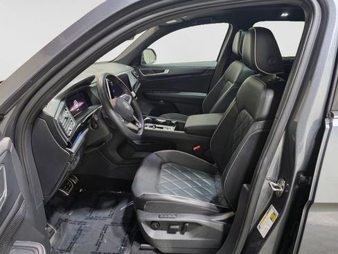 Certified 2024 Volkswagen Atlas Cross Sport SEL Premium R-Line AWD/4WD image 13